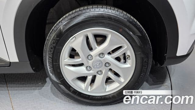 Hyundai Venue Premium, 2023 все фото