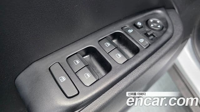 Hyundai Venue Premium, 2023 12