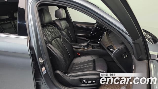 BMW 5시리즈 (G30) 520d M Sport Plus, 2018 10