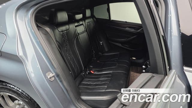 BMW 5시리즈 (G30) 520d M Sport Plus, 2018 12