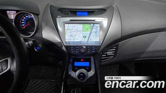 Hyundai Avante MD Premier, 2012 15