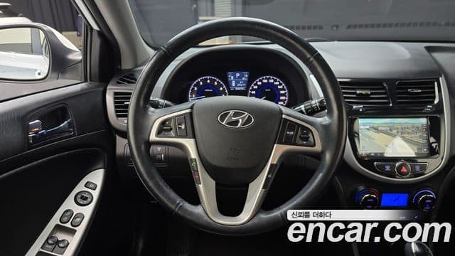 Hyundai Accent(новый кузов / новое поколение) Premium, 2015 13