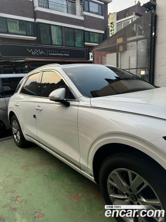 Genesis GV70, 2025 1