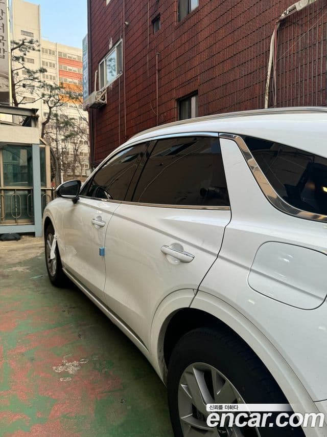 Genesis GV70, 2025 6