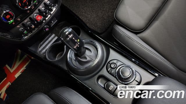 Mini Cooper 클럽맨 2세대, 2024 9