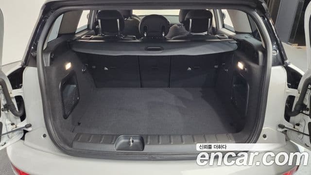 Mini Cooper 클럽맨 2세대, 2024 20
