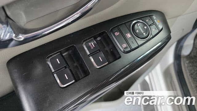 Kia All New Carnival Prestige, 2016 12