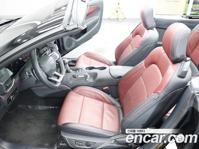 Ford Mustang 7세대 5.0 GT Premium кабриолет, 2024 10