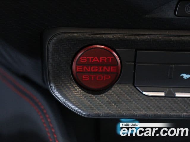 Ford Mustang 7세대 5.0 GT Premium кабриолет, 2024 18