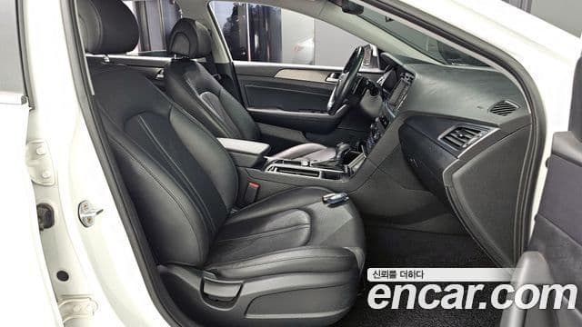 Hyundai LF Sonata 1.6 турбо Smart, 2016 10