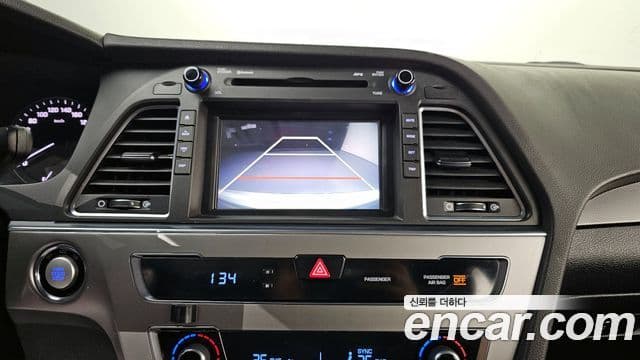 Hyundai LF Sonata 1.6 турбо Smart, 2016 18