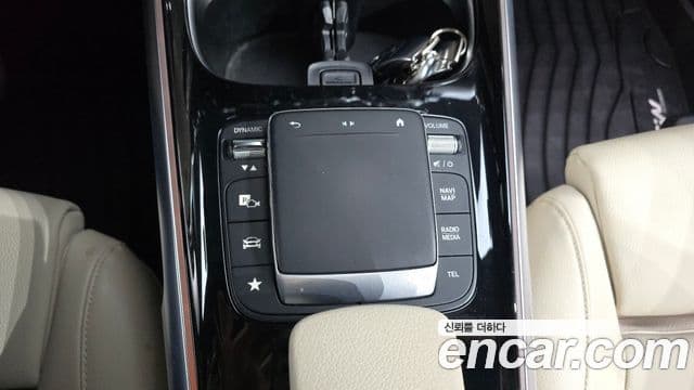 Mercedes-Benz GLB-класс X247 GLB220, 2021 17