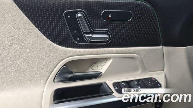 Mercedes-Benz GLB-класс X247 GLB220, 2021 19