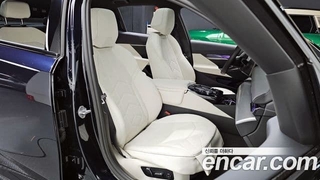 BMW 5시리즈 (G60) 523d M Sport, 2025 10