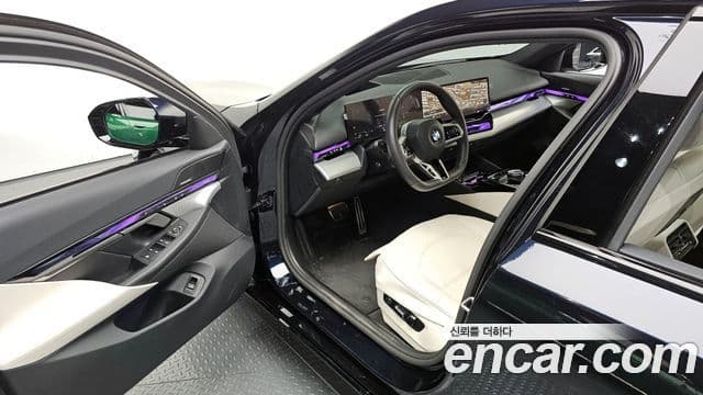 BMW 5시리즈 (G60) 523d M Sport, 2025 11