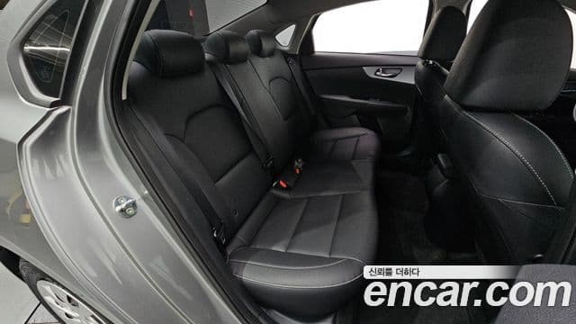 Kia The / новый New K3 2세대 Trendy, 2023 13