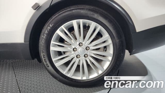 Land Rover Discovery 5 3.0 SD6 SE, 2019 все фото