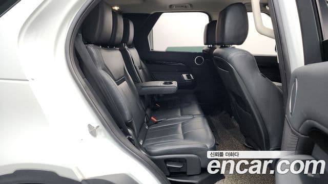 Land Rover Discovery 5 3.0 SD6 SE, 2019 12