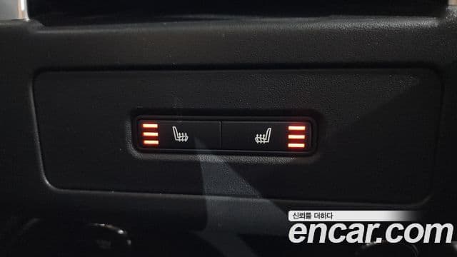 Land Rover Discovery 5 3.0 SD6 SE, 2019 18