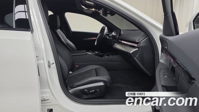 BMW 5시리즈 (G60) 520i M Sport, 2025 11