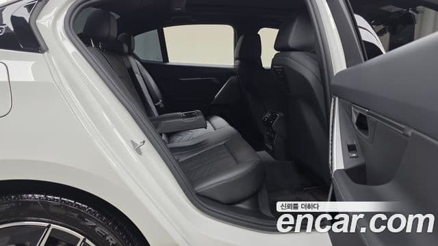 BMW 5시리즈 (G60) 520i M Sport, 2025 12