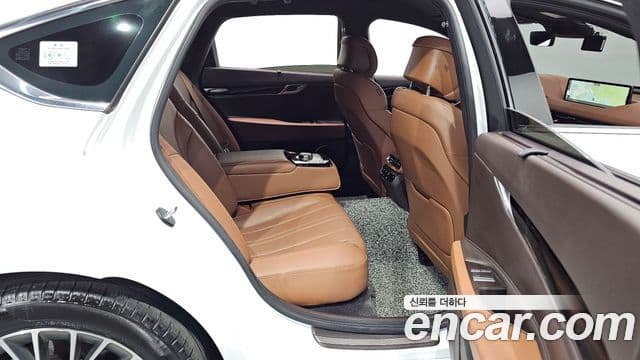 Genesis G80 (RG3) бензин 2.5 турбо AWD, 2023 12