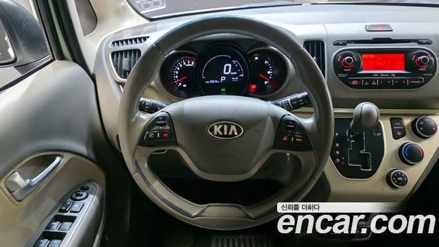 Kia Ray Luxury, 2013 13