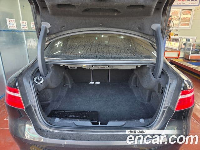 Jaguar XE Prestige, 2016 11