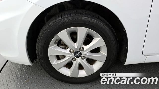 Hyundai Accent(новый кузов / новое поколение) Modern, 2016 все фото