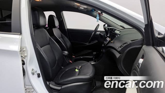 Hyundai Accent(новый кузов / новое поколение) Modern, 2016 11