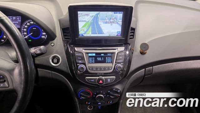 Hyundai Accent(новый кузов / новое поколение) Modern, 2016 14