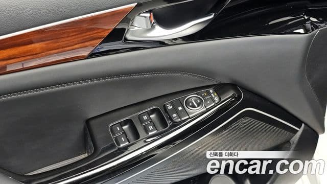 Kia All New K7 Prestige, 2016 18