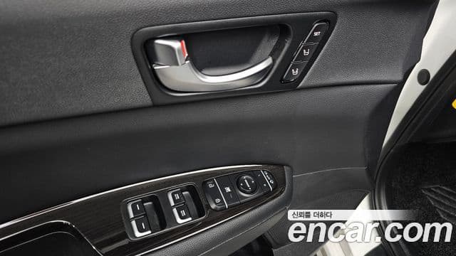Kia K5 2세대 Noblesse Special, 2017 13