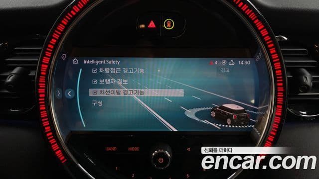 Mini Cooper 3세대, 2024 16