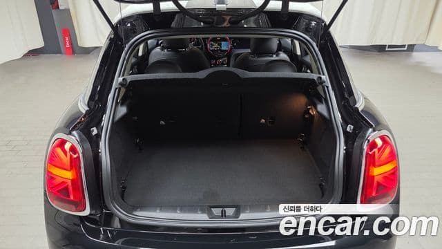 Mini Cooper 3세대, 2024 20