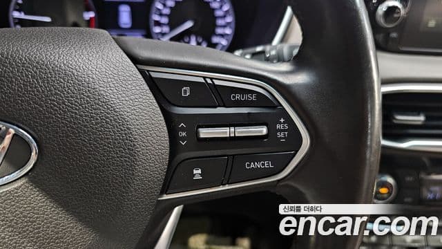 Hyundai Santa Fe TM Exclusive, 2020 19