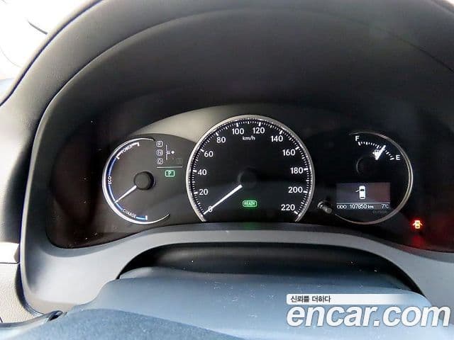 Lexus CT200h ZWA10, 2018 9