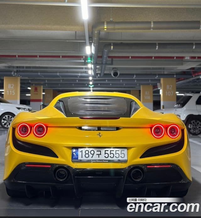 Ferrari F8 트리뷰토 3.9 V8, 2021 4