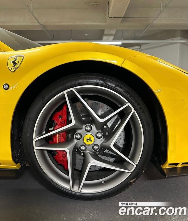 Ferrari F8 트리뷰토 3.9 V8, 2021 6