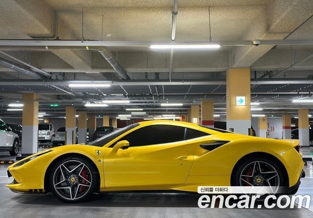 Ferrari F8 트리뷰토 3.9 V8, 2021 11