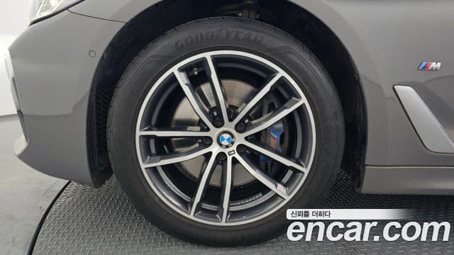 BMW 5시리즈 (G30) 523d xDrive M Sport, 2021 все фото