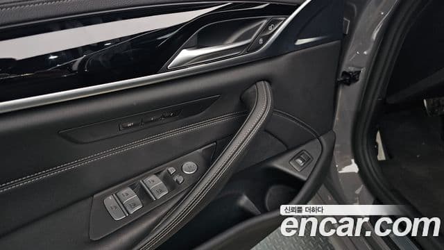 BMW 5시리즈 (G30) 523d xDrive M Sport, 2021 18