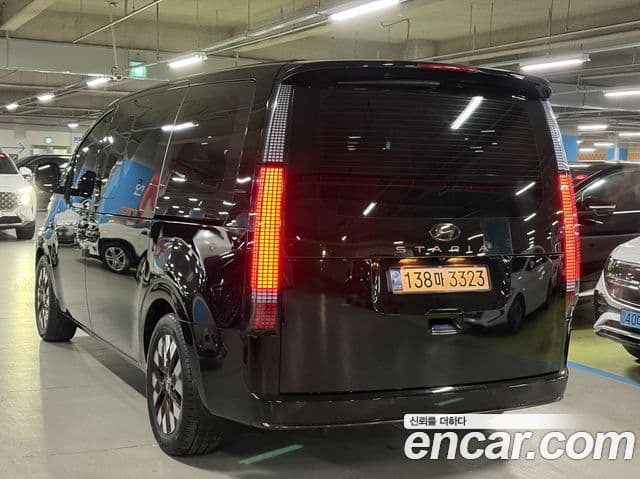 Hyundai Staria Inspiration, 2022 4