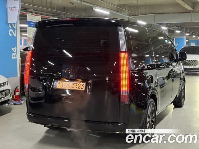 Hyundai Staria Inspiration, 2022 6