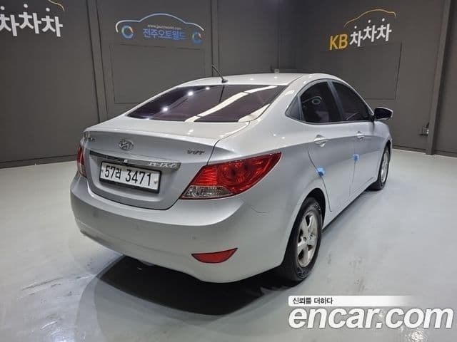 Hyundai Accent(новый кузов / новое поколение) Modern, 2014 3