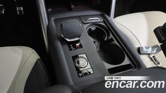 Land Rover Discovery 5 P360 Dynamic HSE, 2025 9