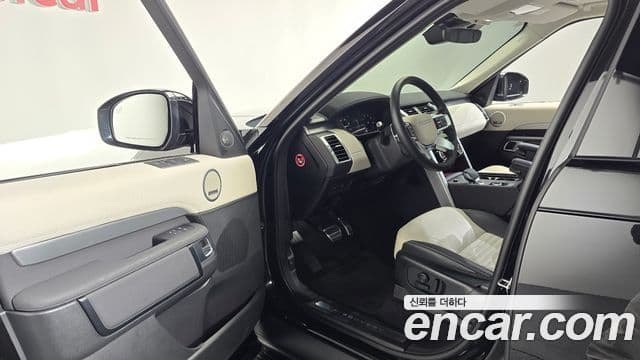 Land Rover Discovery 5 P360 Dynamic HSE, 2025 10