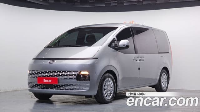 Hyundai Staria Modern, 2022 1