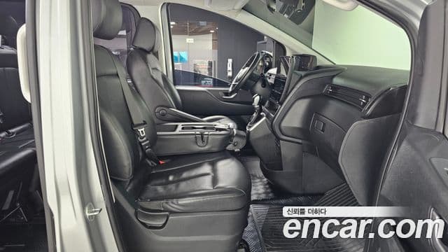 Hyundai Staria Modern, 2022 10