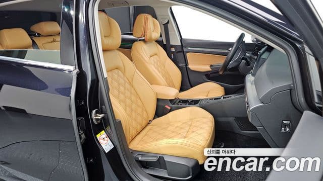 Volkswagen Гольф 8세대 Prestige, 2022 10
